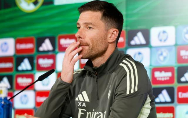 西媒：皇马开会商讨阿隆索去留，已在考察新帅候选