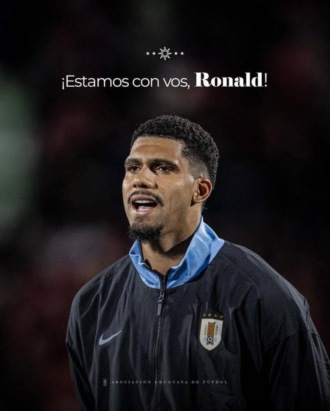 阿劳霍遭遇心理问题，乌拉圭队表支持：我们与你同在