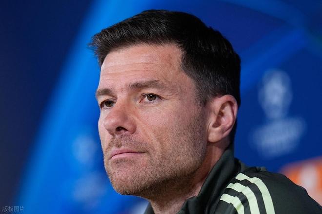 阿隆索下课只待官宣！穆里尼奥否认回归，球迷心碎，谁能救皇马？