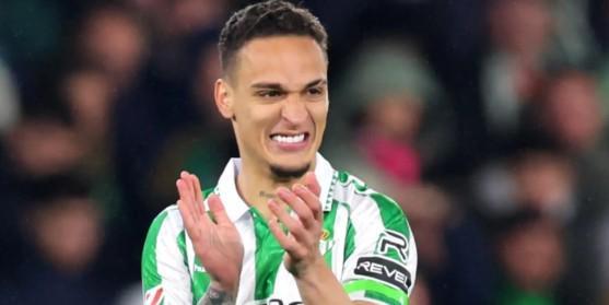 半场3-0萨格勒布迪纳摩，贝蒂斯队史第二次欧战上半时打进3球