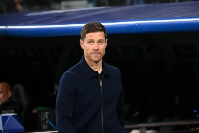 科贝电台：阿隆索已被明确告知，对阵阿拉维斯将决定他的去留