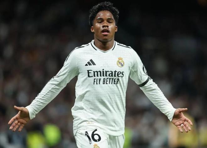 计划不变!皇马新星冬窗仍将租借加盟里昂 下半程为世界杯而战 计划不变!皇马新星冬窗仍将租借加盟里昂 下半程为世界杯而战