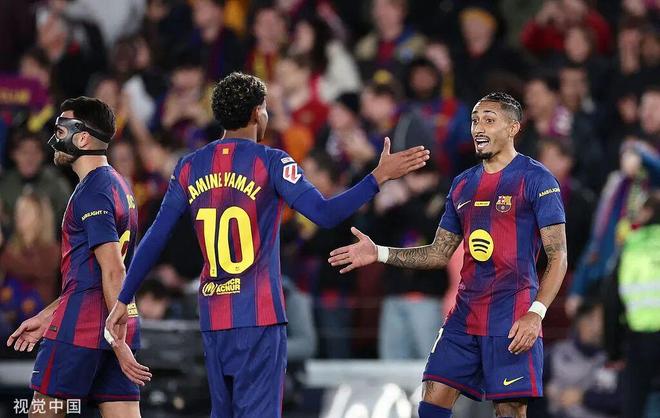 豪门综述：巴萨2比0领跑西甲 阿森纳造2乌龙2比1绝杀 萨拉赫登场助攻