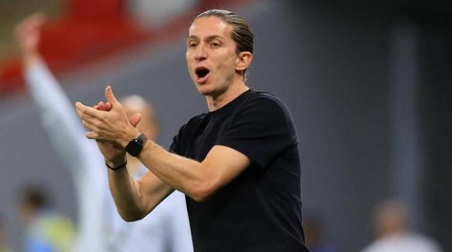 队报：40岁的菲利佩，或是巴西队多年来在等待的那位顶级教练