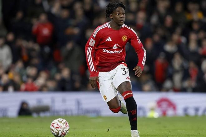 12月最新足坛转会传闻汇总：曼联拒放梅努离队，皇马巴黎抢人失败