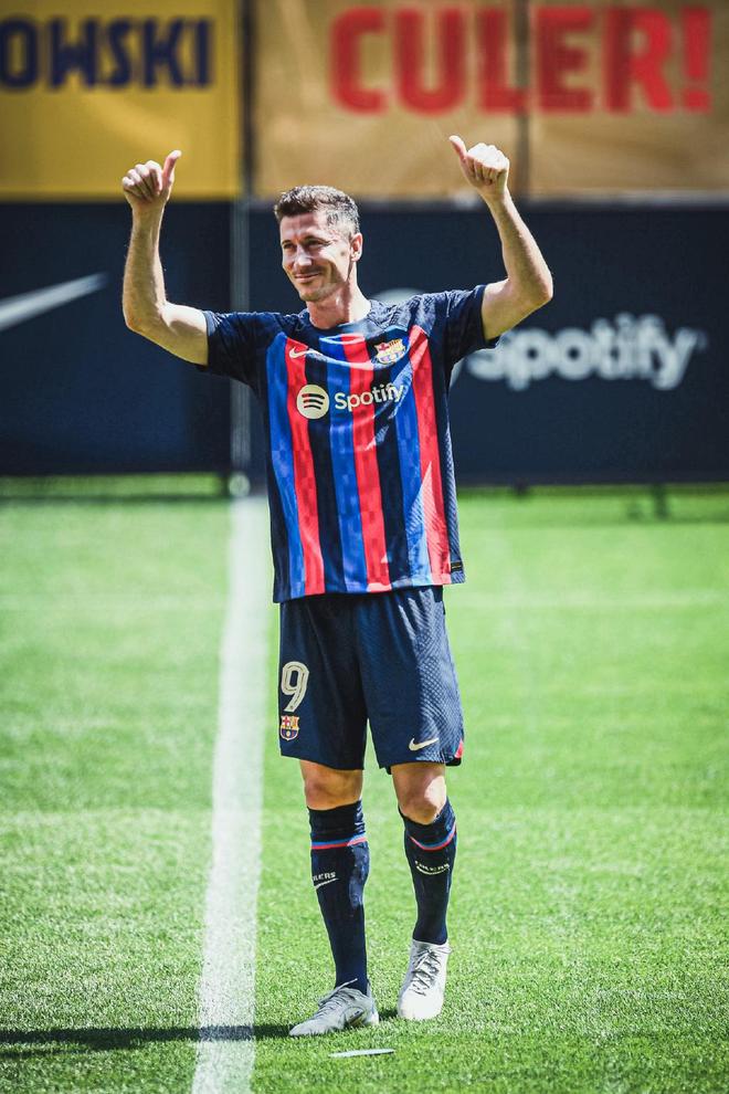 37岁巴萨9号面临重要选择：是去到意甲“养老”，还是大幅度降薪