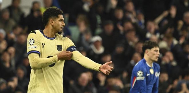 ESPN：阿劳霍预计在新年初回归巴萨训练，但何时复出还不确定