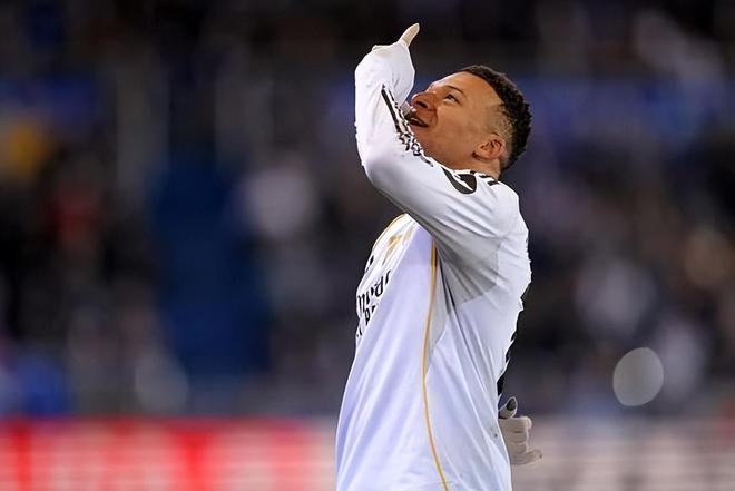 姆巴佩的“神鬼二象性”：关键功臣OR伤害皇马，何时才能拿金球奖