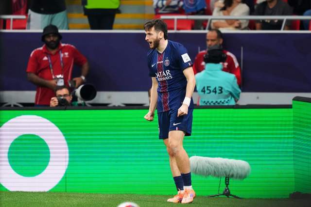 3-2！登贝莱失点，门将一战封神，大巴黎加冕6冠王，比肩巴萨拜仁