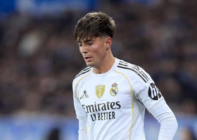 阿森纳引援动态：锁定皇马19岁新星，菲尔米诺或成意外目标