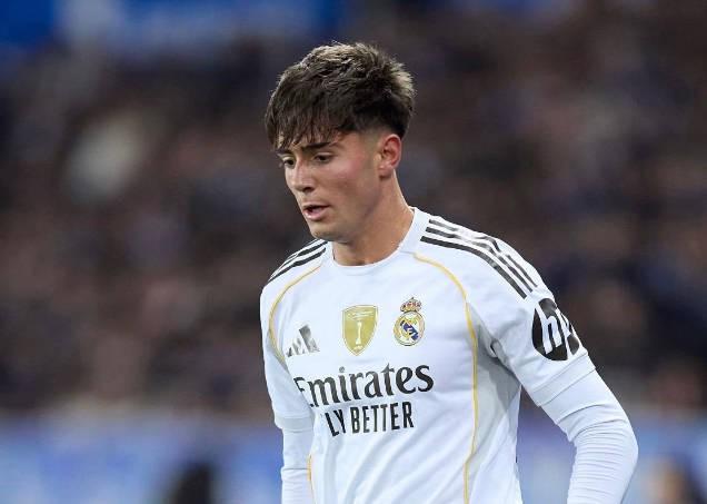 图片报：多特想签巴尔德佩尼亚斯顶替聚勒，药厂和枪手也有意