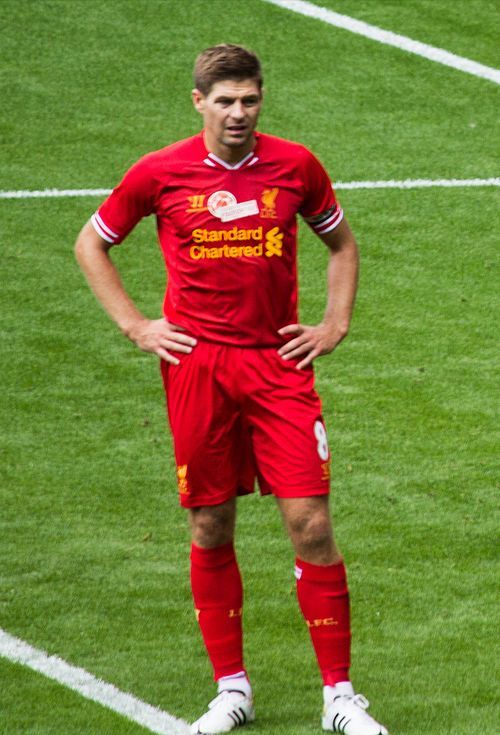 英超历史最佳阵容 VS 巴萨历史最佳阵容发布！英超真比不过巴萨？