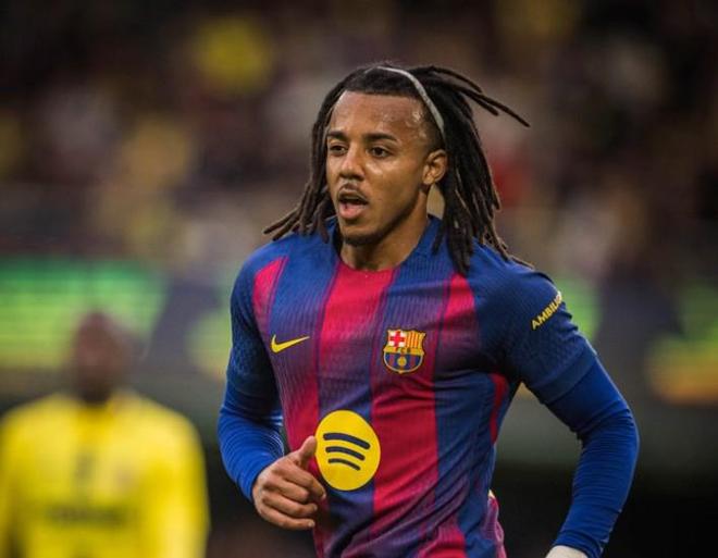 记者：孔德腿筋受伤退场，可能缺席西超杯半决赛