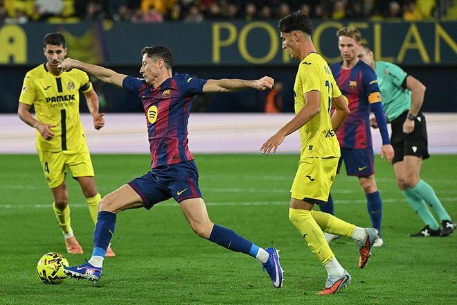 巴塞罗那2-0比利亚雷亚尔 拉菲尼亚、亚马尔建功