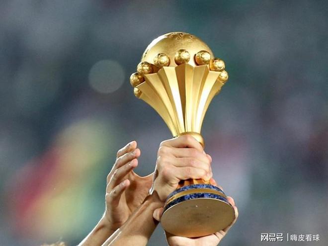 皇马曼联替补，闪耀非洲杯，摩洛哥力拒曼联，换来开门红