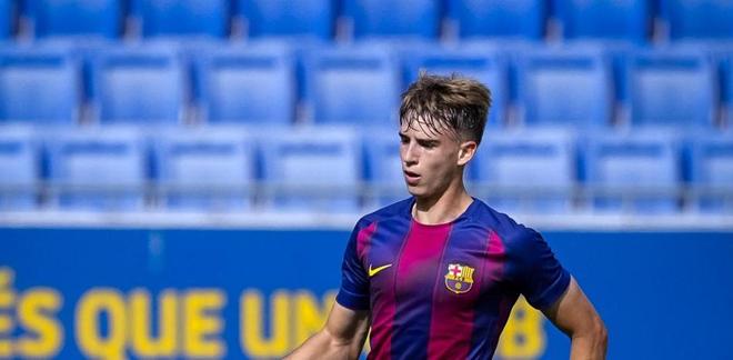 世体：巴萨小将马克斯连续6场进入大名单，弗里克很看重他