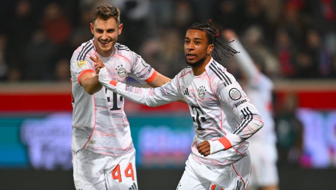 豪门悲喜夜：维拉2-1曼联10连胜 巴萨2-0黄潜联赛8连胜 拜仁4-0