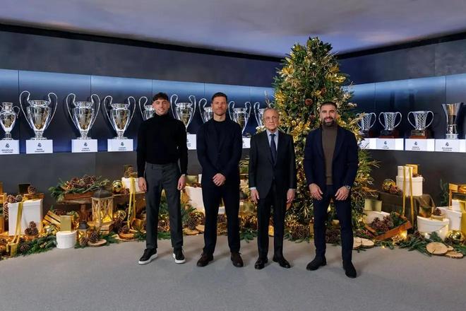 老佛爷发表圣诞致辞:球队将继续努力,用新的胜利来振奋人心 老佛爷发表圣诞致辞:球队将继续努力,用新的胜利来振奋人心