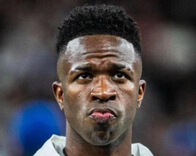 科贝记者：皇马仍在尝试续约维尼修斯，并认为他拥有非凡未来