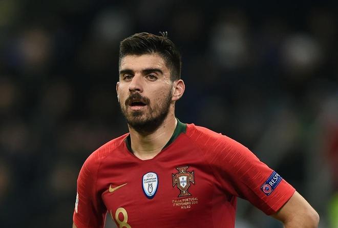 罗马诺：没听说皇马在谈内维斯，他们更专注于明夏的引援