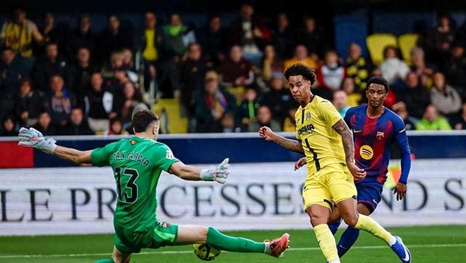 巴萨新守护者诞生！扑救成功率77%，屡屡零封，球门重获安全