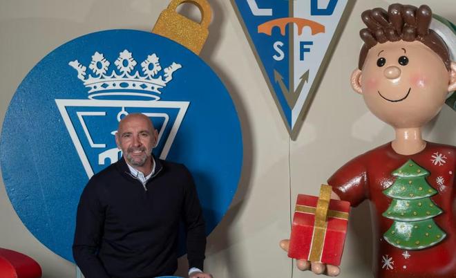 蒙奇：一些历史悠久的俱乐部联系过我，但我目前不想再做总监