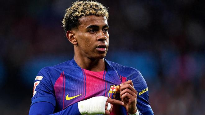 巴塞罗那巨星在2025年底荣膺欧洲最佳盘带手 巴塞罗那巨星在2025年底荣膺欧洲最佳盘带手