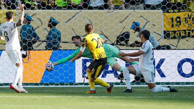 174次扑救，库尔图瓦是2025年五大联赛扑救次数最多的门将