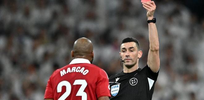 官方：因威胁并辱骂裁判，塞维利亚后卫马尔康-特谢拉停赛6场