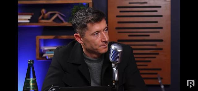 莱万：巴萨让我停止进球是真的，我犹豫过