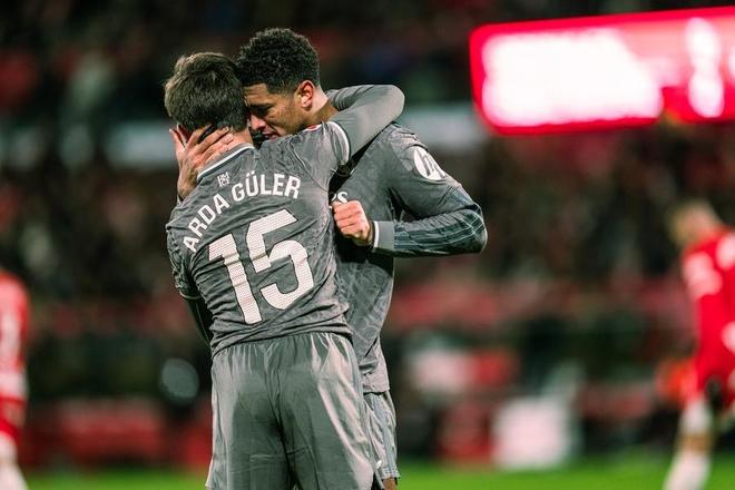 记者：皇马在中场梦想的引援目标是维蒂尼亚