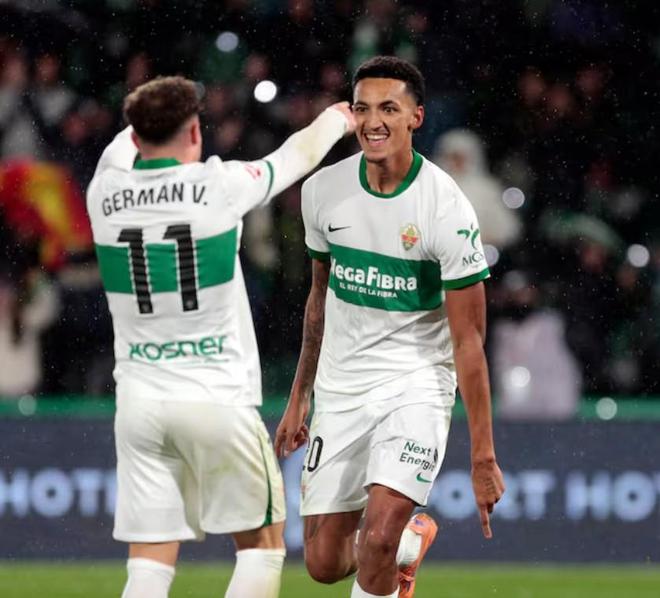 阿斯：俱乐部升入西甲后，可带动当地约60%的税收和就业增长