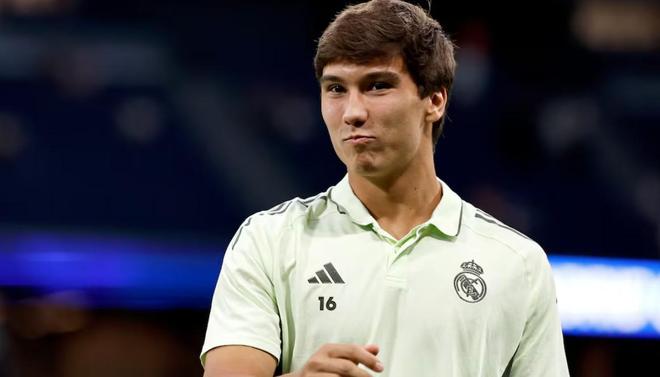 阿斯：贡萨洛成姆巴佩唯一替补，有特殊情况时他必须站出来