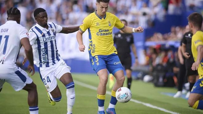 每体：拉帕后卫马莫尔将自由身离队，巴萨错失约500万欧收入