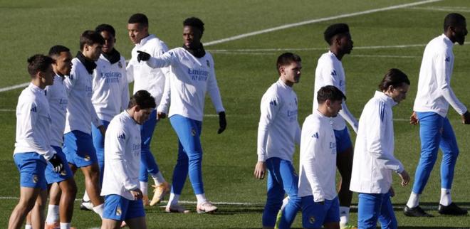 世体：皇马全队结束圣诞假期，将于今日下午重新集结开启训练