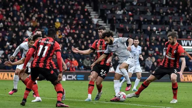 每体：巴萨七年前就关注过塞内西，但未敲定任何的未来操作