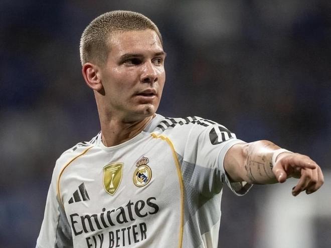 皇马回应传闻：拒绝对马斯坦托诺的任何报价，那不勒斯愿望落空