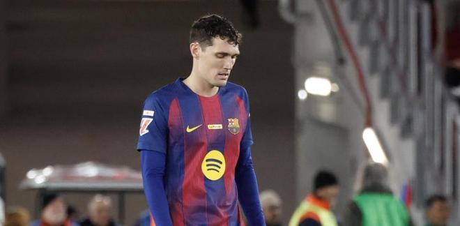 世体：巴萨扩大引援范围，将关注能客串中后卫的防守型中场