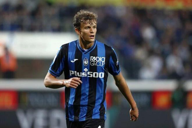 AC米兰购买后卫有新选择：意大利顶级希望之星，只不过伤实在太多