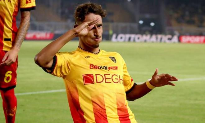 法媒：巴萨、拜仁都在密切关注莱切中卫蒂亚戈-加布里埃尔