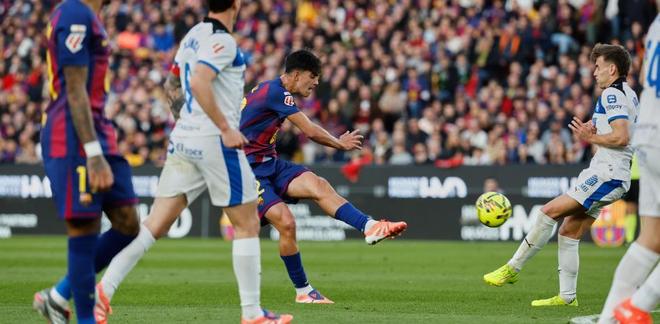 世体：马克-贝尔纳尔计划留在巴萨发展，不考虑冬窗外租