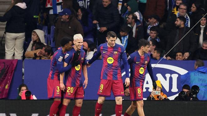 西班牙人0-2巴塞罗那：巴萨末段爆发锁定胜局，领先皇马多达7分