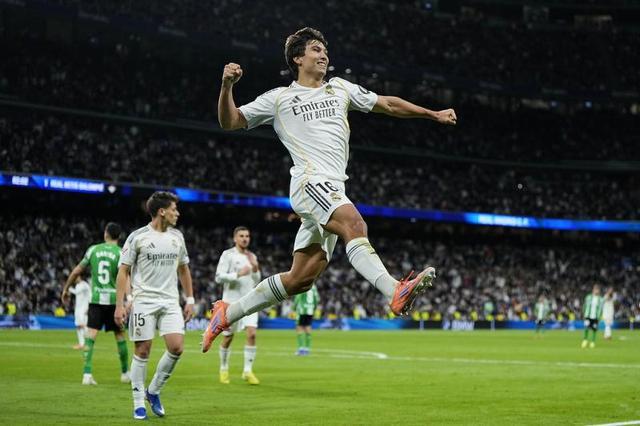 人物｜加西亚用“帽子戏法”回馈信任致敬前辈