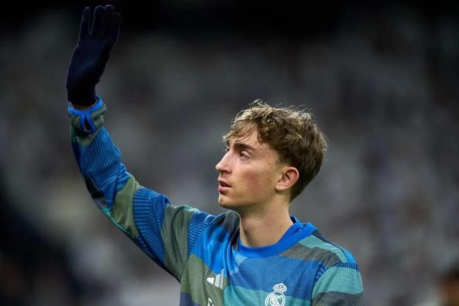 TA：赫伊森将缺席对阵贝蒂斯，有望西超杯半决赛时复出