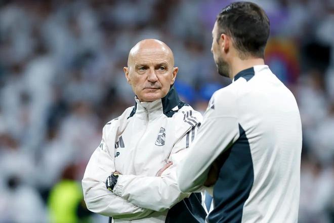 马卡：平图斯不会重新执掌一线队体能训练，他仍是表现经理