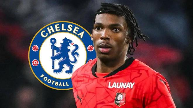 英媒:切尔西有意雷恩后卫雅凯,曼联和皇马等俱乐部也感兴趣 英媒:切尔西有意雷恩后卫雅凯,曼联和皇马等俱乐部也感兴趣