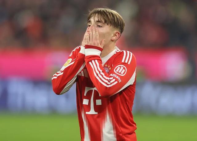 施蒂利克：卡尔的言论对他不利，他目前应着眼于成为拜仁主力