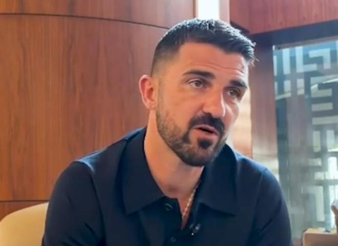 比利亚：贡萨洛是个专注进球的优秀前锋，他不抱怨也不甩脸