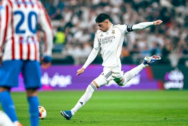 超级世界波！巴尔韦德疯狂庆祝，一场2-1，皇马淘汰马竞杀进决赛