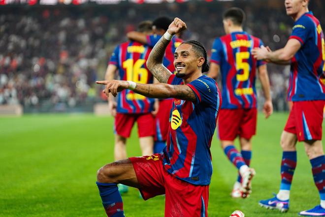 巴萨卫冕成功，首次有球队成功蝉联四强赛制西班牙超级杯